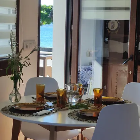 La Casucha Junto Al Mar